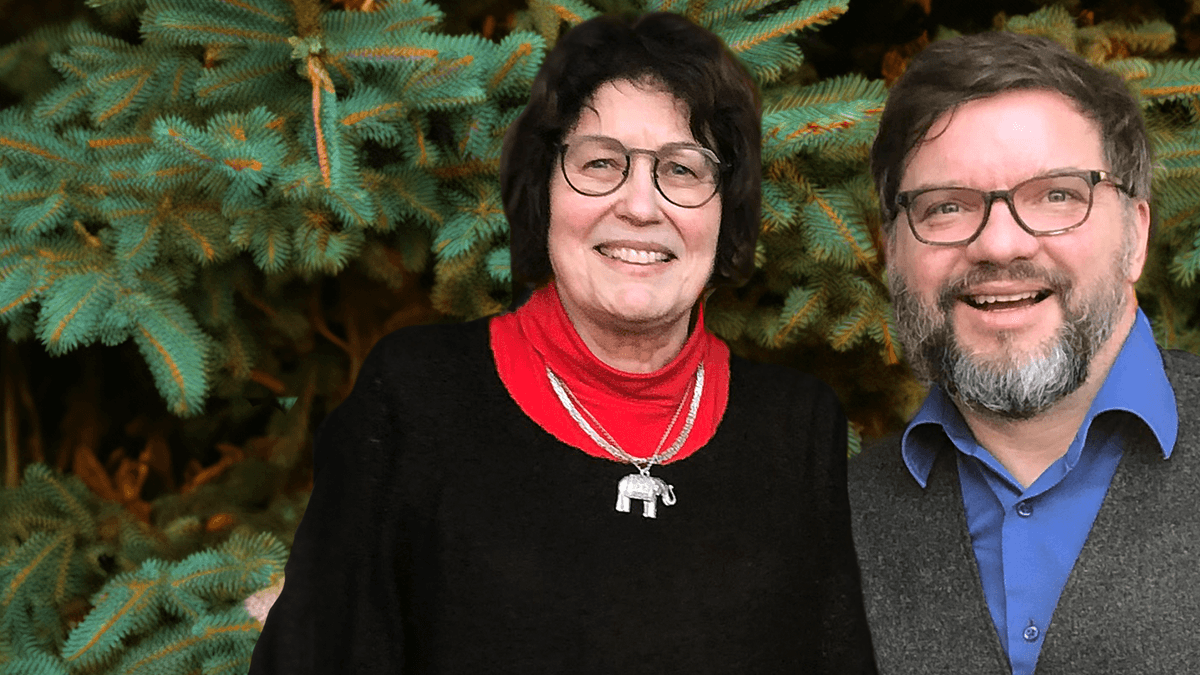 WEIHNACHTSKONZERT – THOMAS WALTER MARIA & KAPELLE MIT STARGAST USCHI BRÜNING Backdrop